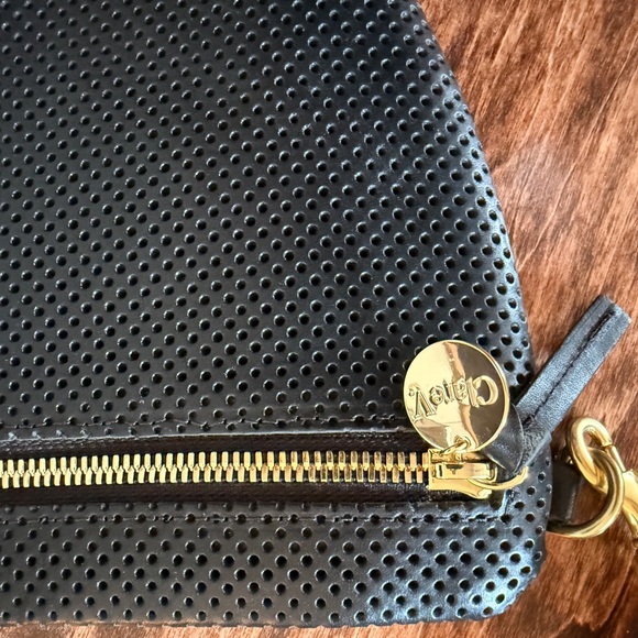 CLARE V Grande Fanny • Black Perf ♥️ - Picture 4 of 7